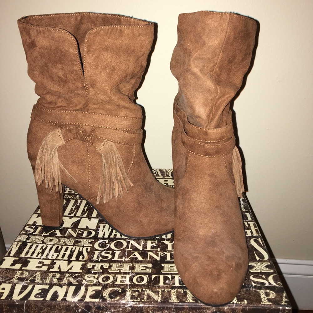 Brown faux suede booty with tassel
